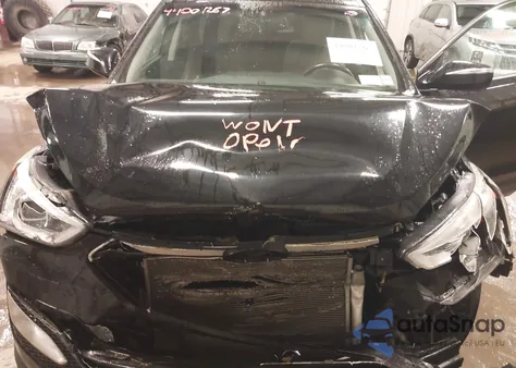 2016 Hyundai Santa Fe Sport 2.4L z USA, uszkodzony, nr VIN 5XYZUDLB1GG352105